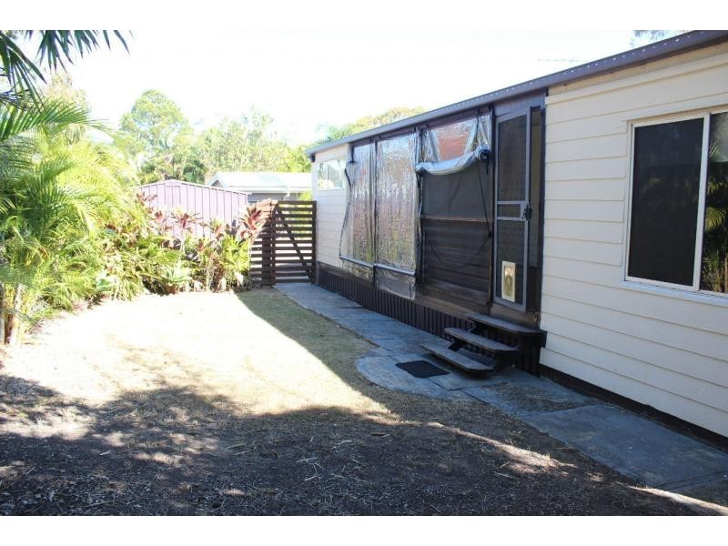 26 Rhodes Street, Macleay Island QLD 4184