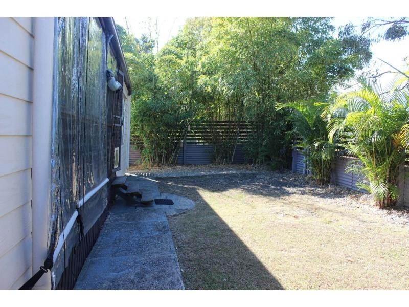 26 Rhodes Street, Macleay Island QLD 4184
