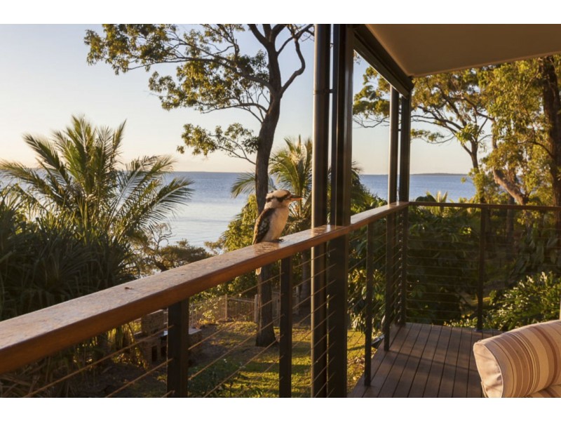 91 Coondooroopa Drive, Macleay Island QLD 4184