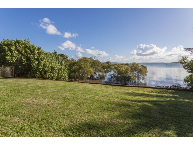 91 Coondooroopa Drive, Macleay Island QLD 4184