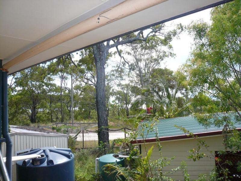 15 Coorong Street, Macleay Island QLD 4184
