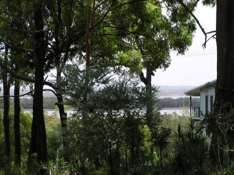 17 Brolga Avenue, Macleay Island QLD 4184