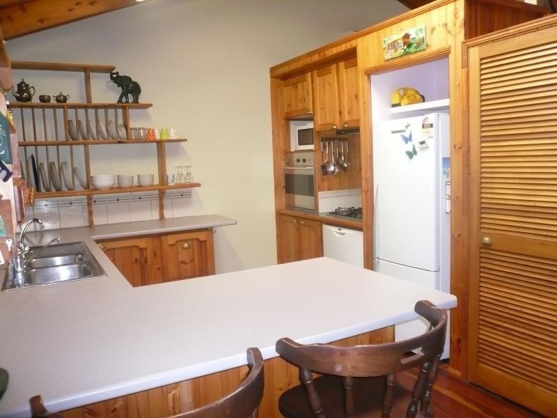 66 Hastings Terrace, Macleay Island QLD 4184