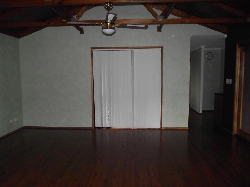 12 Ray Street, Macleay Island QLD 4184