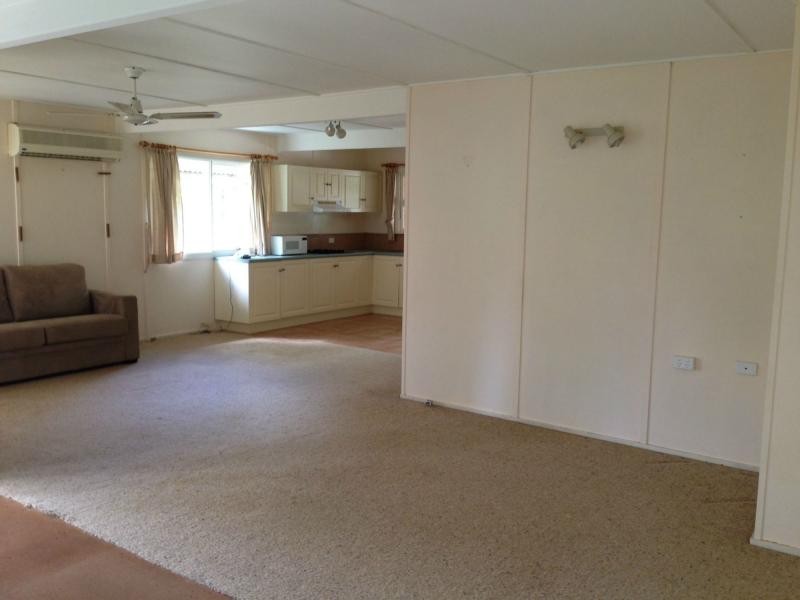 98 Treasure Island Avenue, Karragarra Island QLD 4184