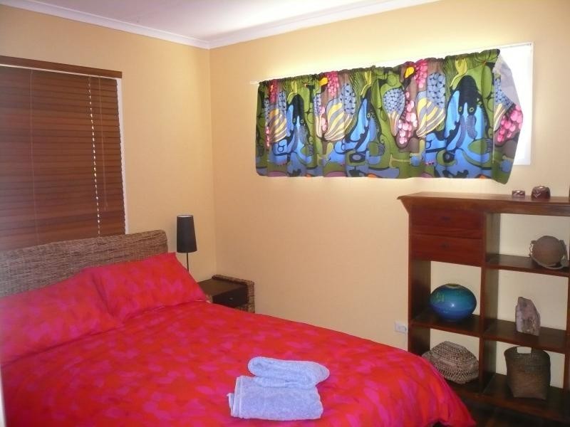 112 Western Road, Macleay Island QLD 4184