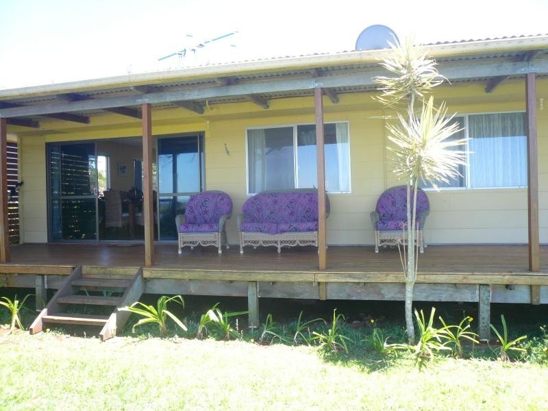 112 Western Road, Macleay Island QLD 4184