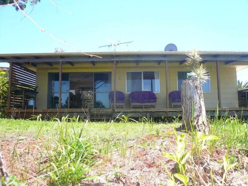 112 Western Road, Macleay Island QLD 4184
