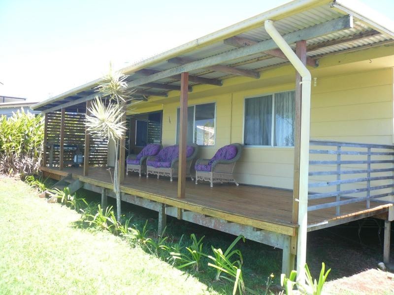 112 Western Road, Macleay Island QLD 4184