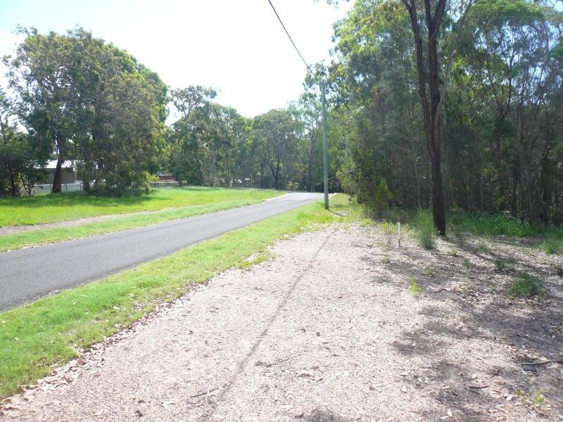 13-15 Beelong Street, Macleay Island QLD 4184