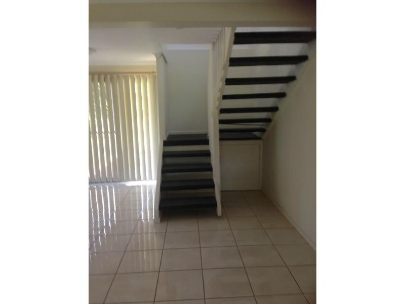 6 Peter Court, Macleay Island QLD 4184