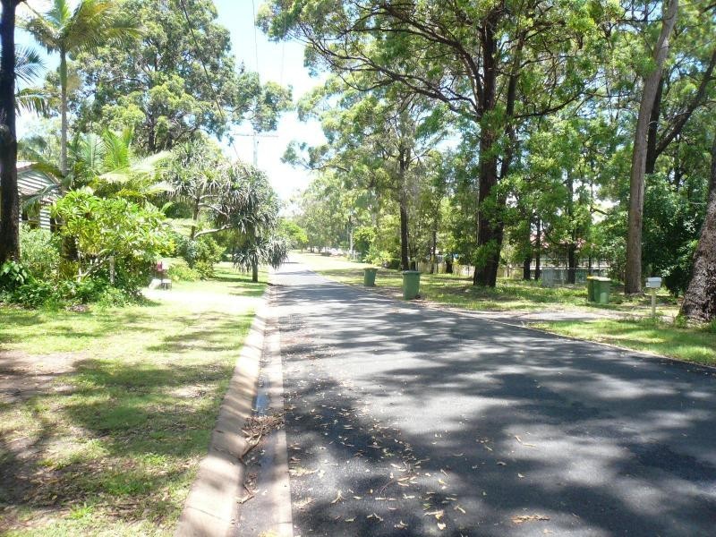 38 Coast Road, Macleay Island QLD 4184