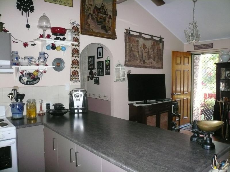 190 High Central Road, Macleay Island QLD 4184