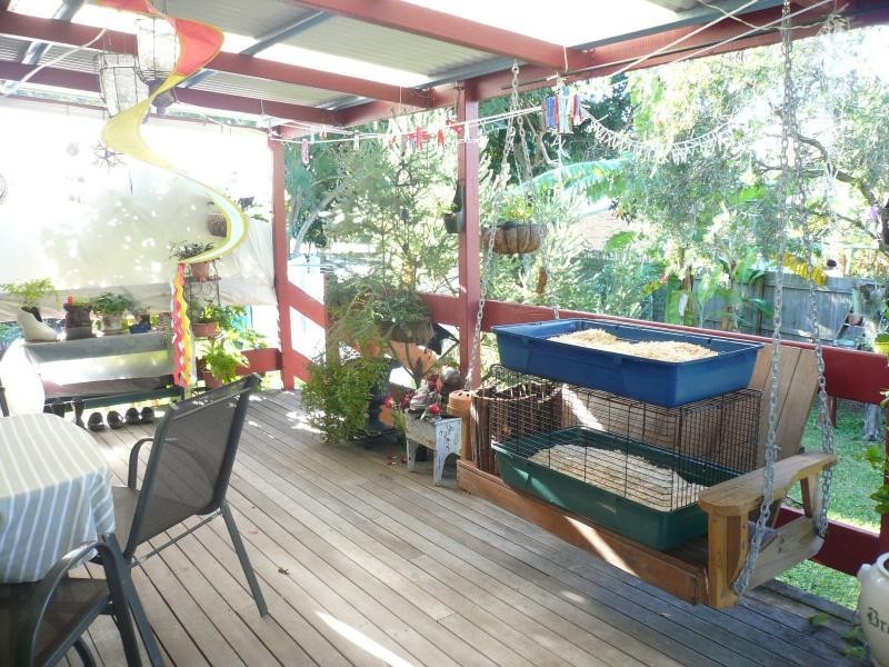 190 High Central Road, Macleay Island QLD 4184