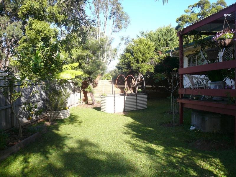 190 High Central Road, Macleay Island QLD 4184