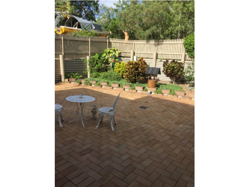 81 Coondooroopa Drive, Macleay Island QLD 4184