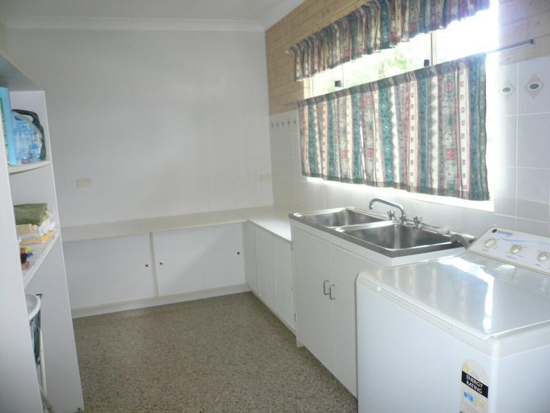 42 Beelong Street, Macleay Island QLD 4184