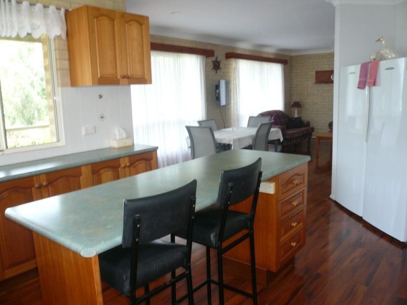 42 Beelong Street, Macleay Island QLD 4184