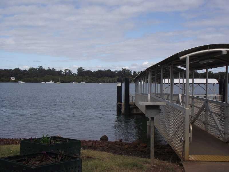 92 Lucas Street, Lamb Island QLD 4184