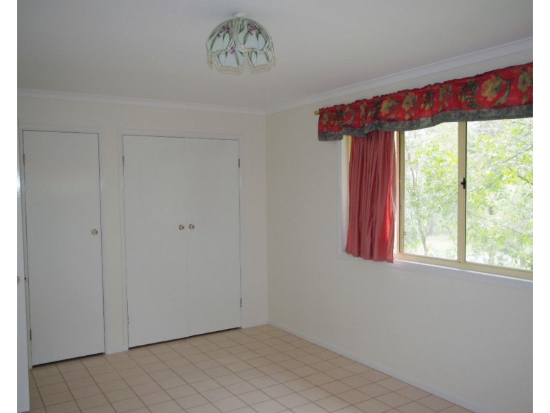 38 Blue Bay Crescent, Macleay Island QLD 4184