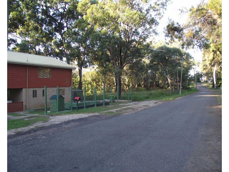 38 Blue Bay Crescent, Macleay Island QLD 4184