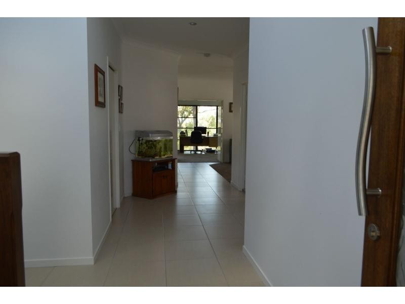 170 Treasure Island Avenue, Karragarra Island QLD 4184