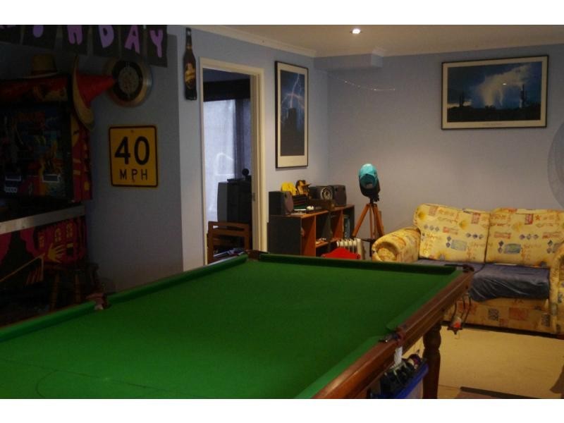 11 Ashton Street, Macleay Island QLD 4184