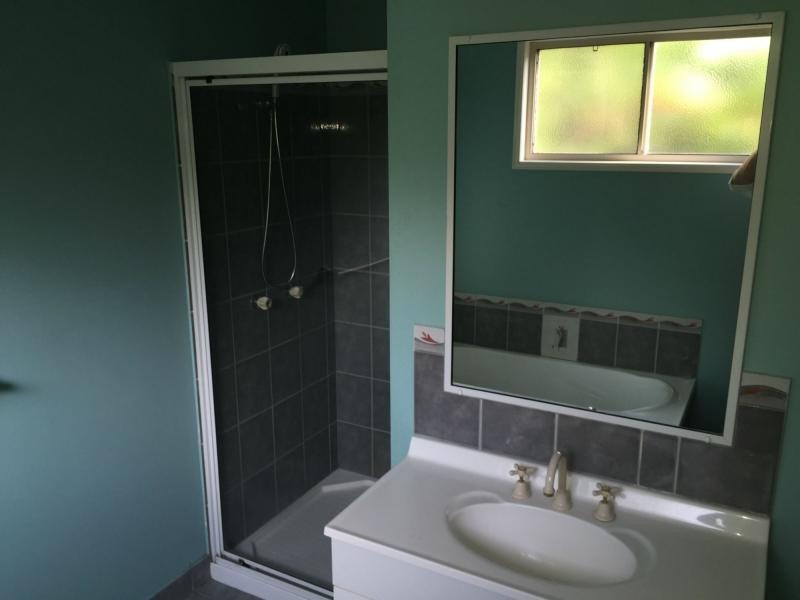 60 Perulpa drive, Lamb Island QLD 4184