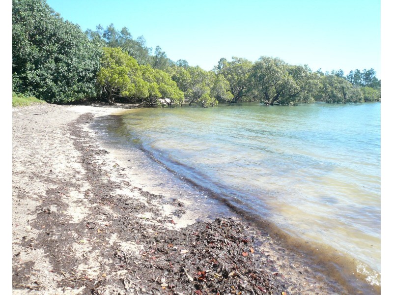 73 Coondooroopa Drive, Macleay Island QLD 4184