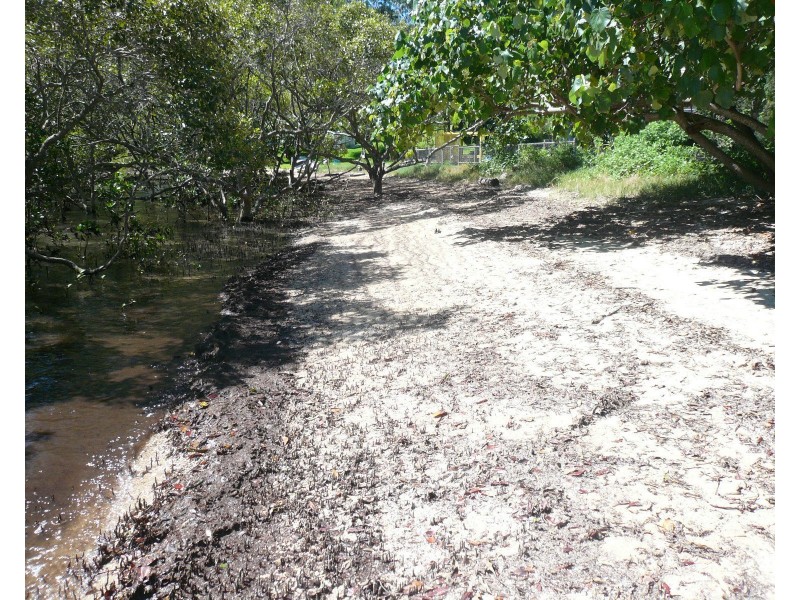 73 Coondooroopa Drive, Macleay Island QLD 4184
