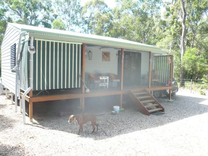1 Noondo Street, Macleay Island QLD 4184