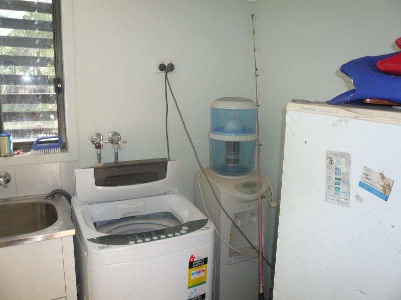 1 Noondo Street, Macleay Island QLD 4184