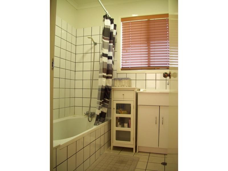 66 Lucas Drive, Lamb Island QLD 4184