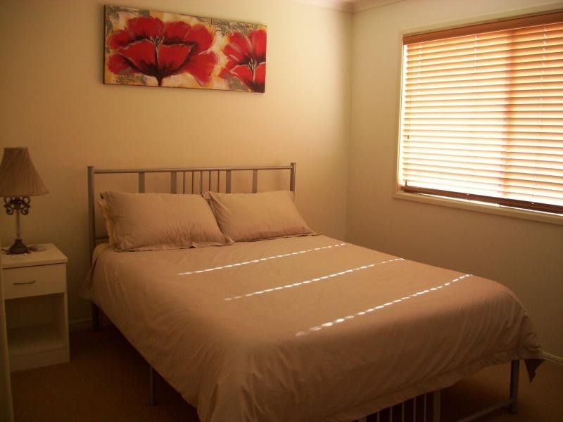 66 Lucas Drive, Lamb Island QLD 4184