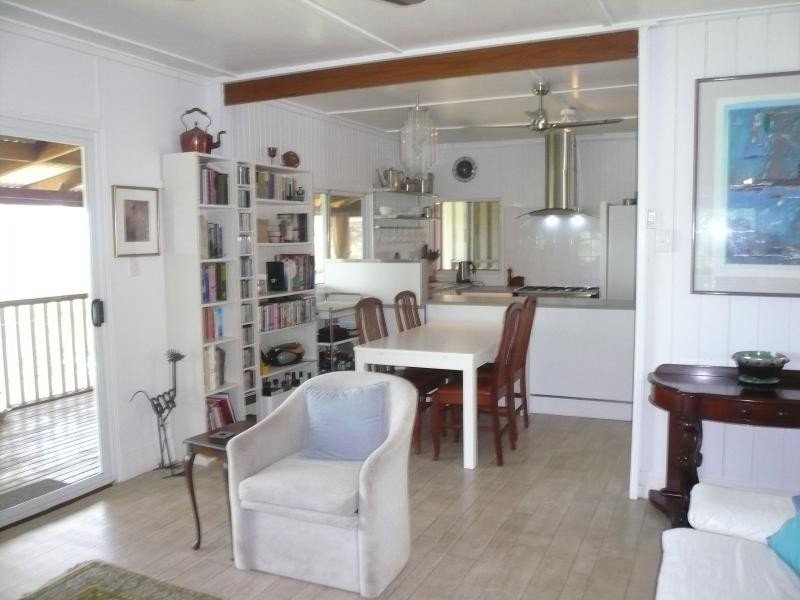 54 Charles Terrace, Macleay Island QLD 4184