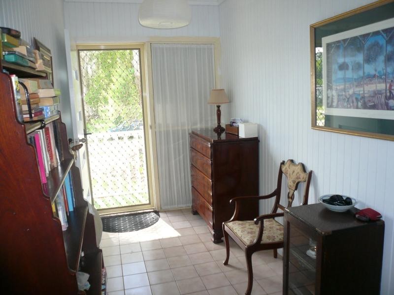 54 Charles Terrace, Macleay Island QLD 4184