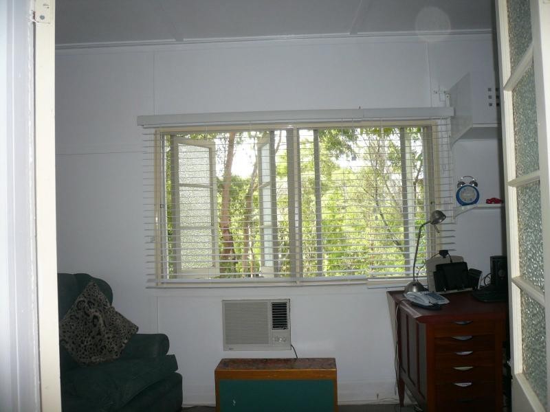 54 Charles Terrace, Macleay Island QLD 4184