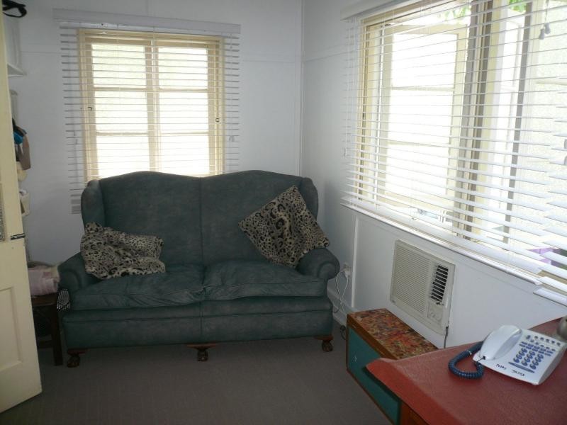 54 Charles Terrace, Macleay Island QLD 4184