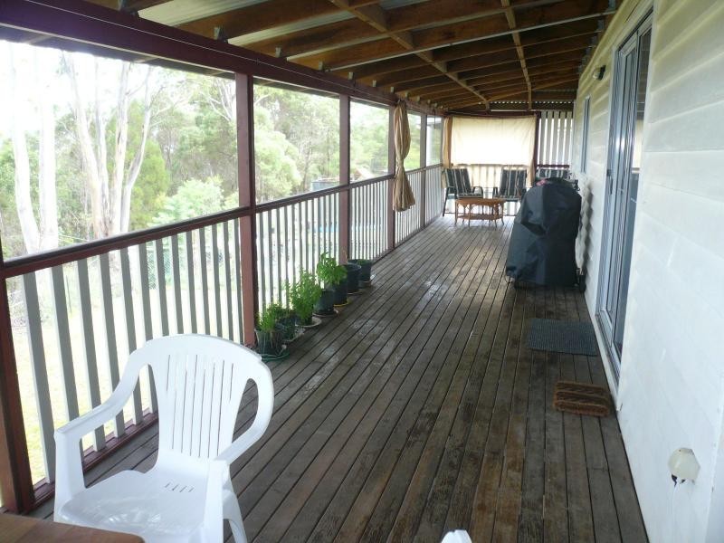 54 Charles Terrace, Macleay Island QLD 4184