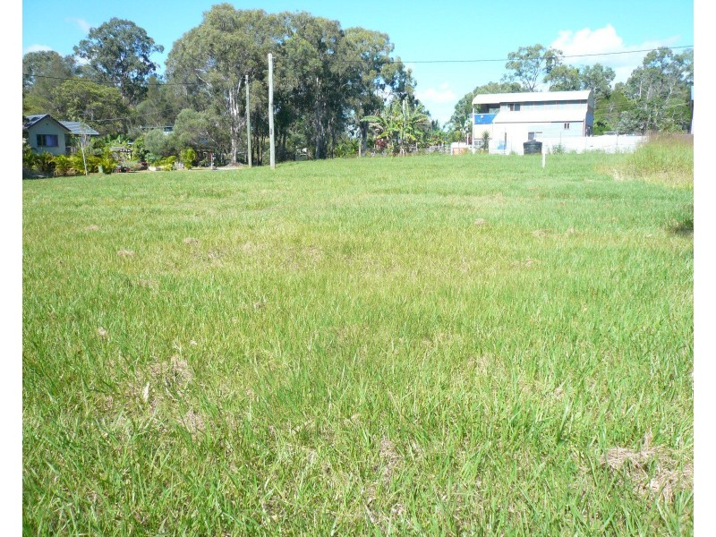 13 Donald Street, Macleay Island QLD 4184