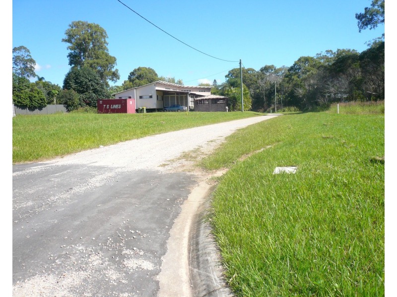 13 Donald Street, Macleay Island QLD 4184