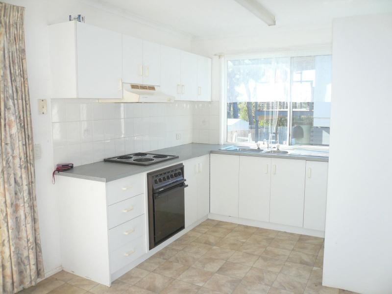 3 Percival Street, Macleay Island QLD 4184