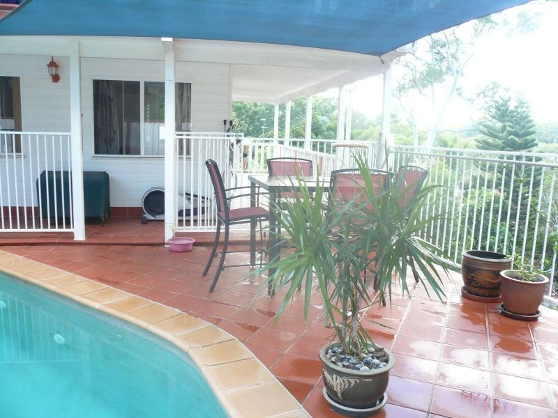 4 Cotton Tree Avenue, Macleay Island QLD 4184