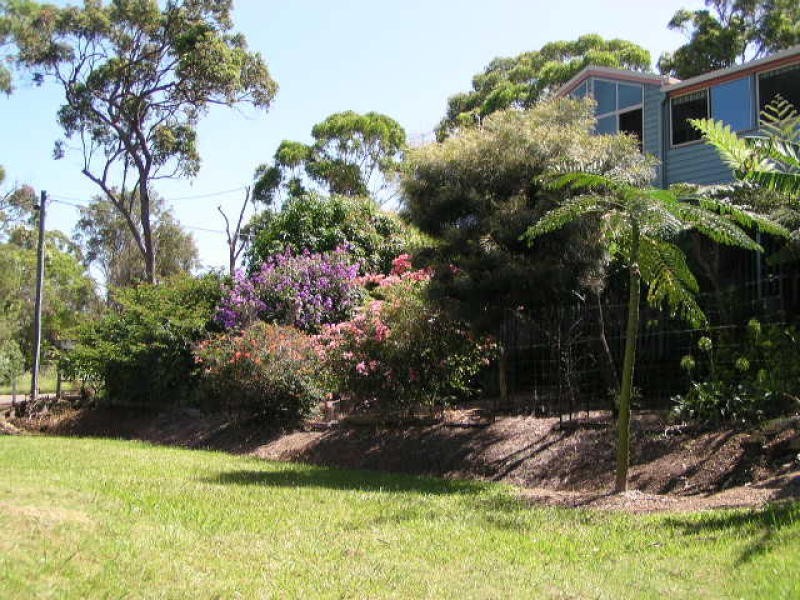 31 Leanne Street, Macleay Island QLD 4184