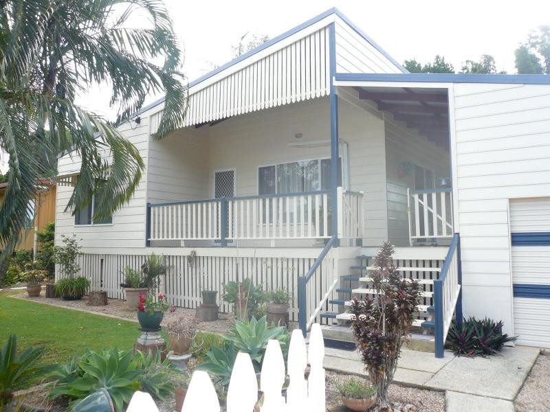 13 Marine Street, Macleay Island QLD 4184