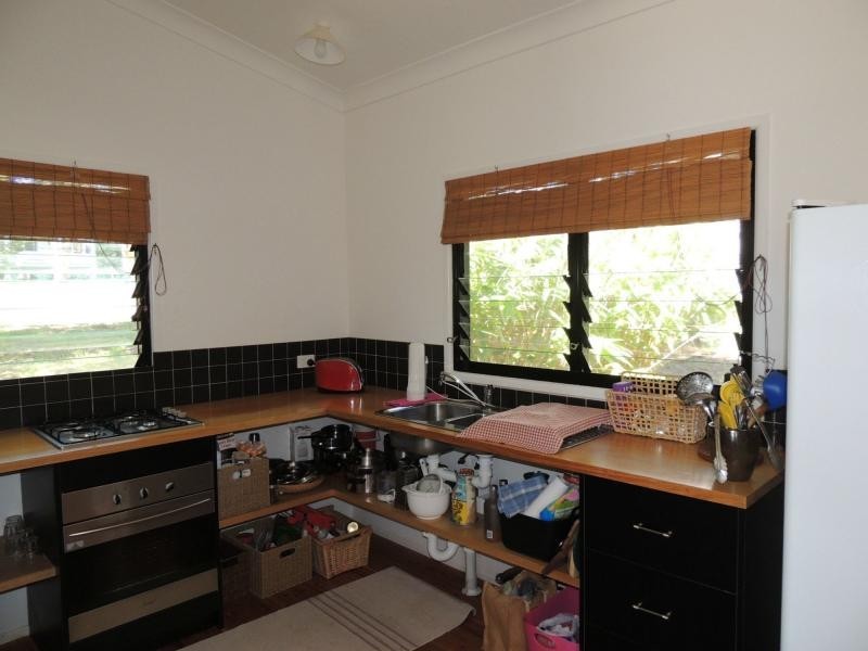 53 Crest Haven, Lamb Island QLD 4184