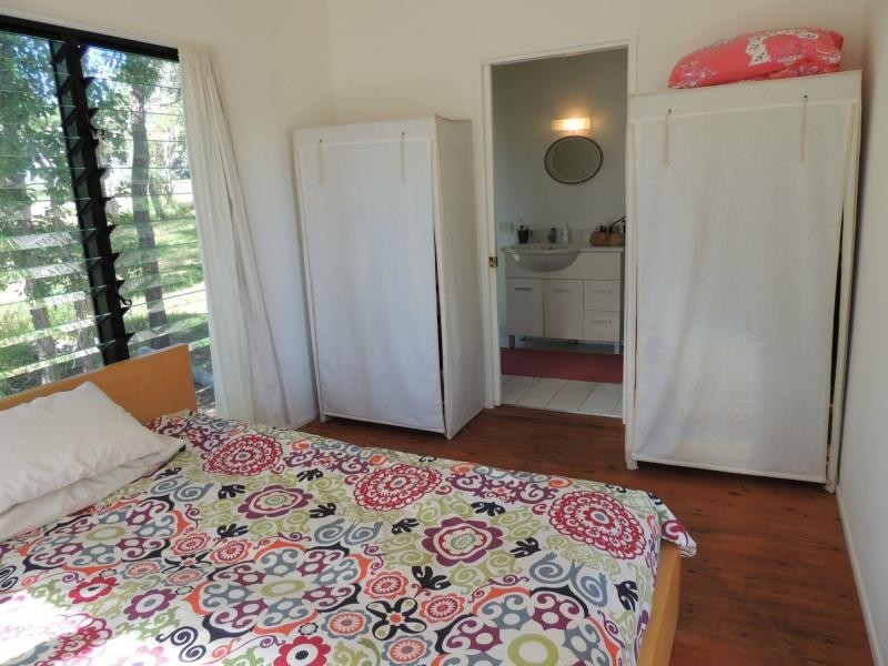 53 Crest Haven, Lamb Island QLD 4184