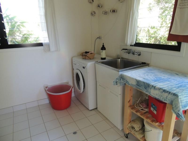 53 Crest Haven, Lamb Island QLD 4184