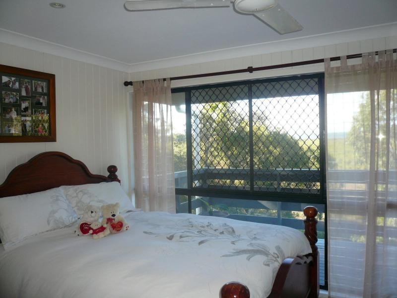 8 Timothy Street, Macleay Island QLD 4184