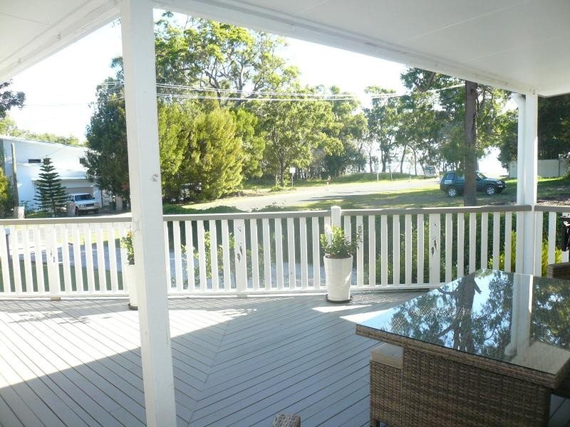 19 Benowa Street, Macleay Island QLD 4184